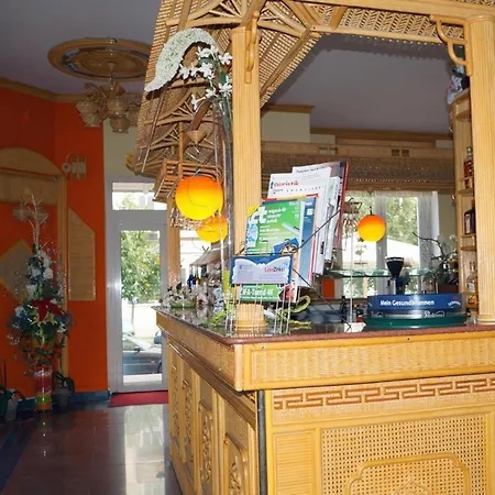 Karlshorst Hotel 3*
