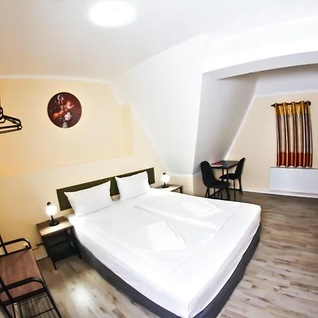 Hotel Karlshorst 3*