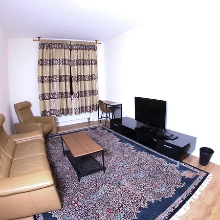 Hotel Karlshorst 3*
