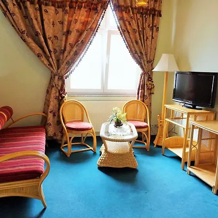 Karlshorst Hotel 3*