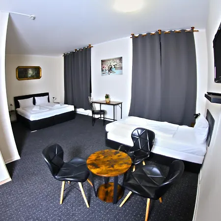 Hotel Karlshorst 3*