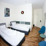 Karlshorst 3* برلين